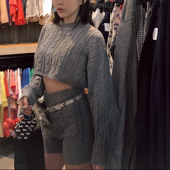 Set of cropped Knit sweater top and short - Picture 3 of 8